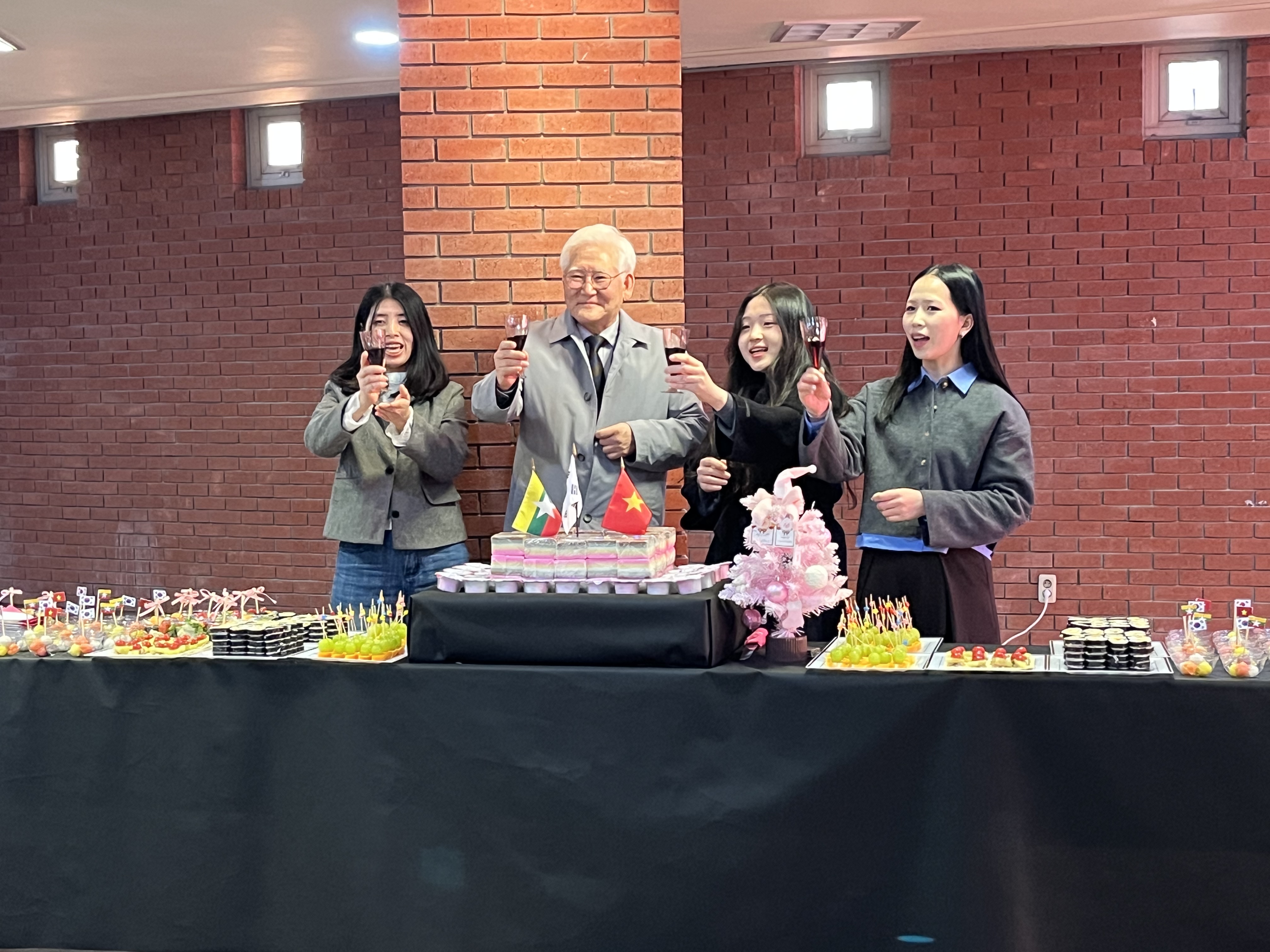 전시사진2.jpg 첨부 이미지